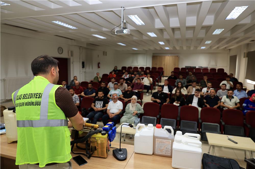 Talas Belediyesi’nden biyosidal eğitimine uzman desteği