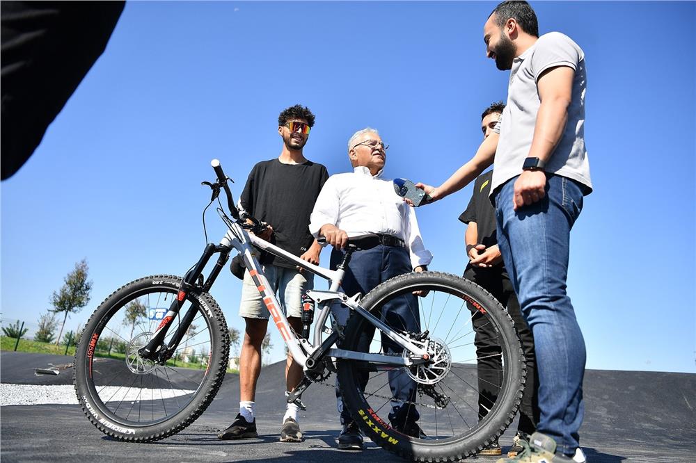 Kayseri Büyükşehir; bisiklet ulaşımına 100 milyon TL