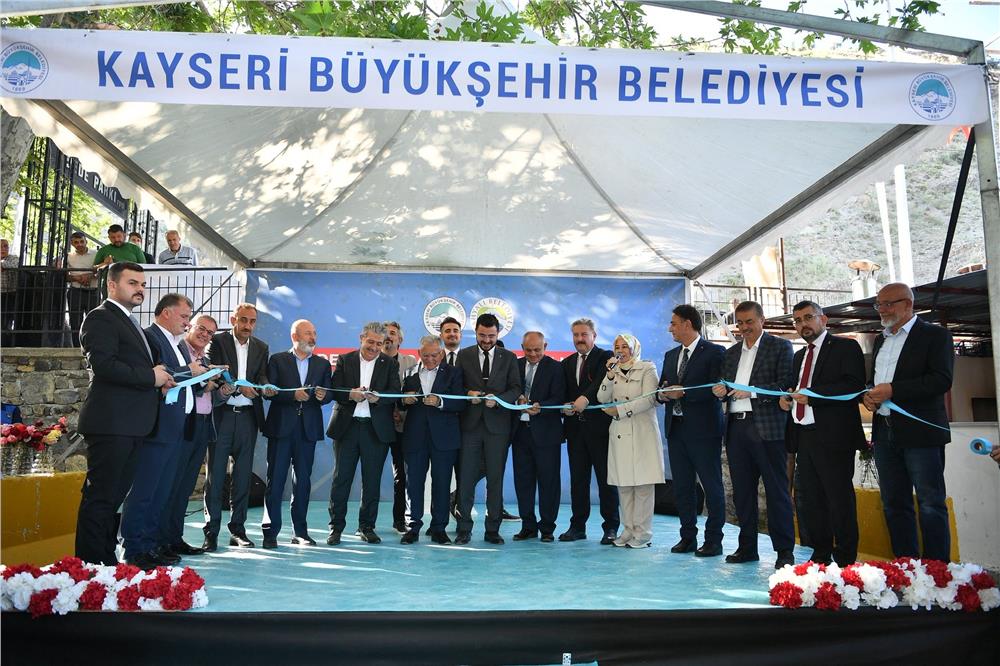 Yahyalı'da 72 milyon TL'lik Grup Yol Projesi hizmete açıldı Yahyalı'da 72 milyon TL'lik Grup Yol Projesi hizmete açıldı