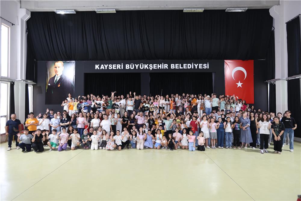 Başkan Büyükkılıç’tan Büyükşehir’in Hizmet Birimlerine Ziyaret Başkan Büyükkılıç’tan Büyükşehir’in Hizmet Birimlerine Ziyaret