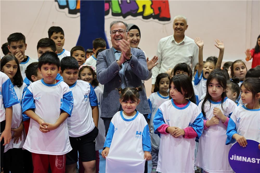Başkan Özdoğan: Çocuklarımıza sağlıklı yaşam alışkanlığı kazandırmak önceliğimizdir Başkan Özdoğan: Çocuklarımıza sağlıklı yaşam alışkanlığı kazandırmak önceliğimizdir