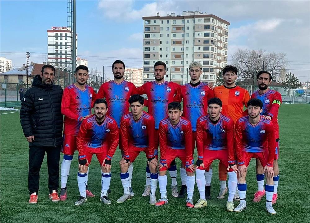 Döğerspor zirve yolunda 2 puan kaybetti