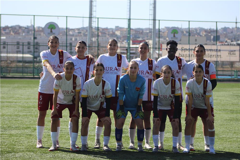 Kayseri Kadın FK farklı kazandı