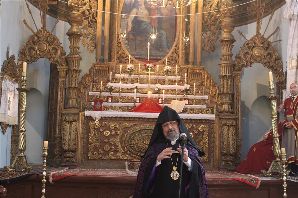 Ermenilerin Miçing ayininde İran'a dua