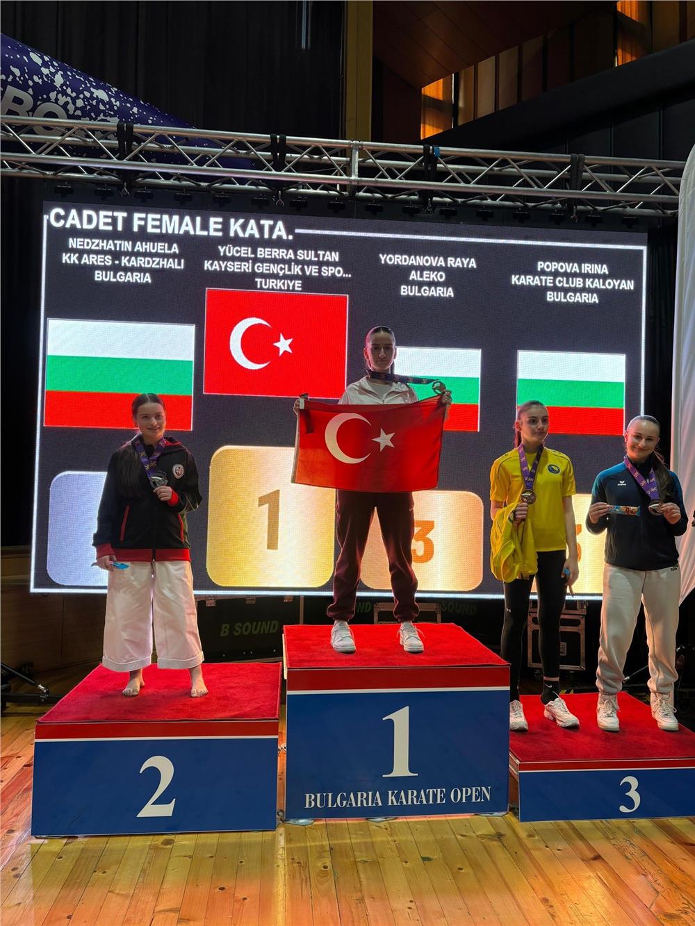 Kayserili karateciler Bulgaristan’da kürsüye ambargo koydu