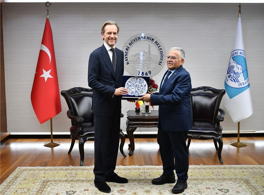 Belçika büyükelçisini ağırlayan Büyükkılıç