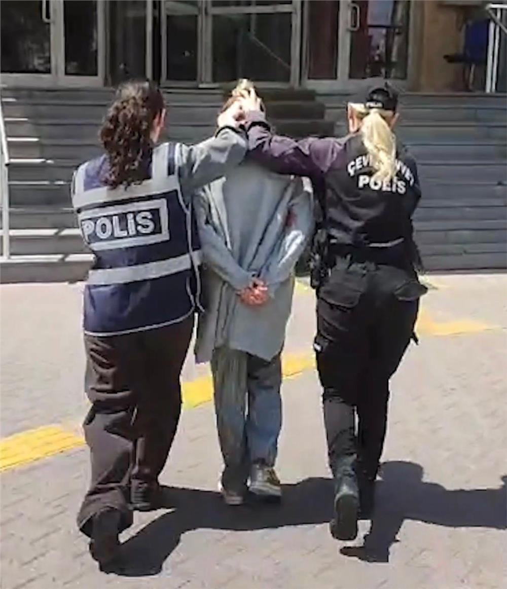 ‘Hırsızlık’ suçundan 13 yıl kesinleşmiş hapis cezası bulunan kadın yakalandı