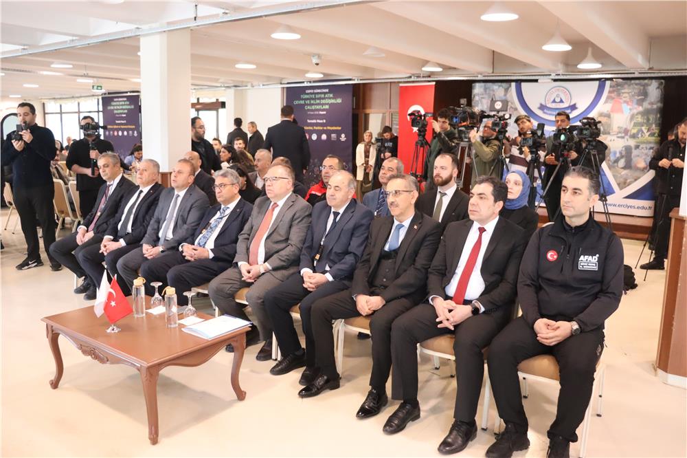 Kayseri'de 12 ilçede günlük kişi başı 666 gram çöp üretiliyor