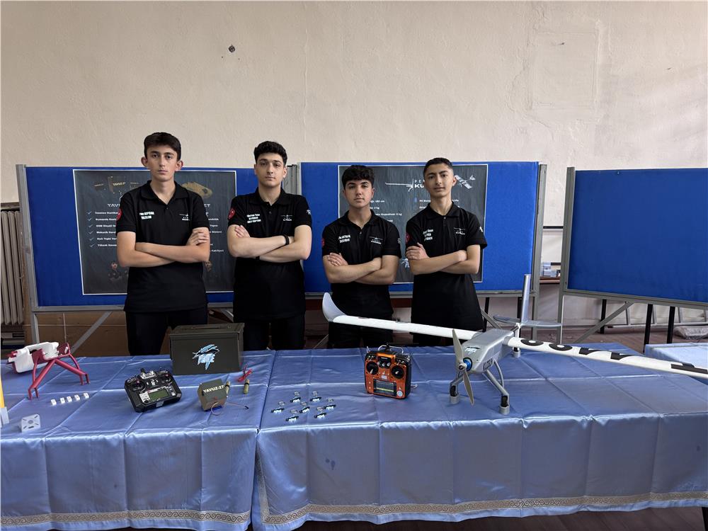 Öğrencilerden askeri saha operasyonlarına otonom müdahale aracı