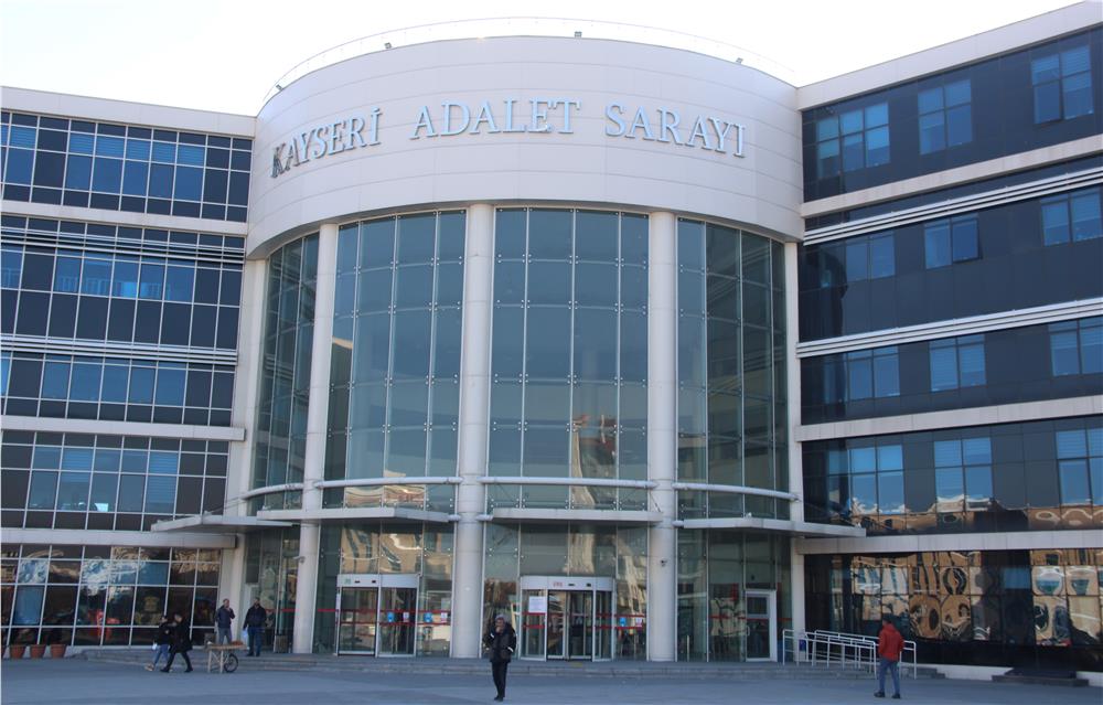 Uyuşturucu ticaretine 15 yıl 7 ay hapis cezası