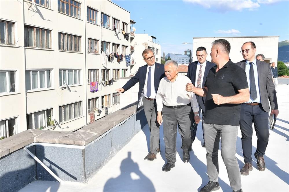 Büyükkılıç, Tarihi Kayseri Mahallesi’nde 3. etap çalışmalarını yerinde inceledi