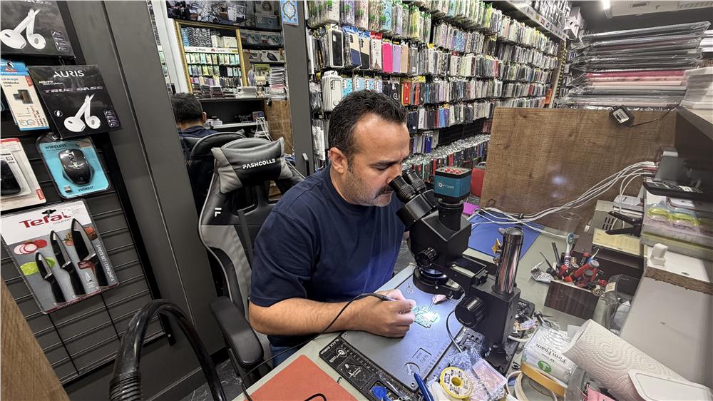 Uyurken telefonunuzu yastığın altına koymayın