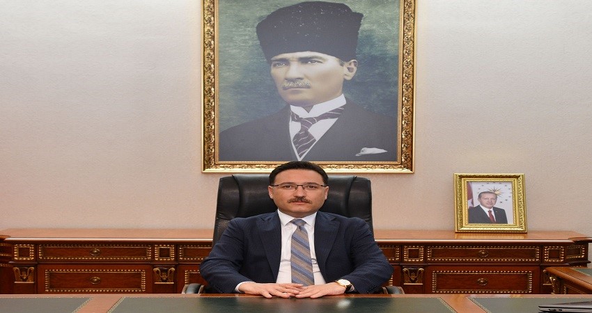 Vali Çiçek: Basın mensuplarımız, toplum adına önemli bir kamu hizmeti yürütmektedir