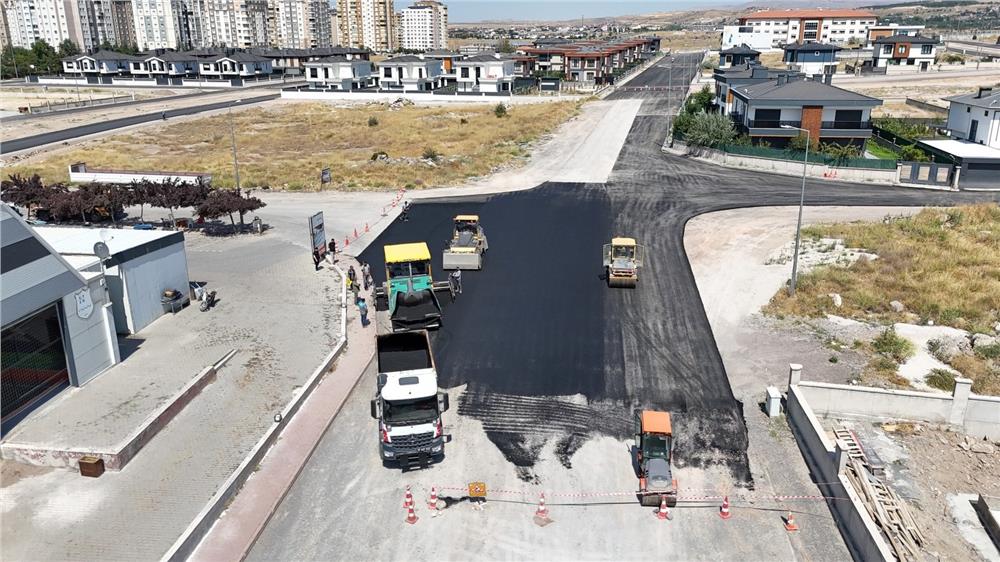 Gesi Fatih mahallesinde yol çalışmaları devam ediyor