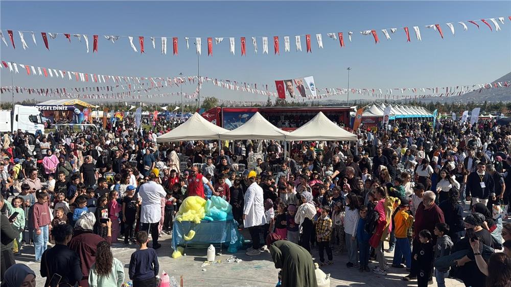 BİLİMFEST Kayseri bilim ve teknolojinin kalbini Kayseri