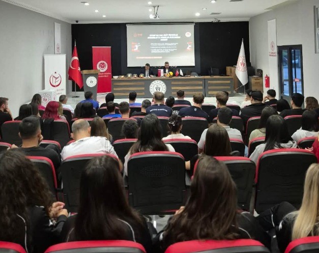 Kayseri’de voleybol sezonu öncesi bilgilendirme toplantısı yapıldı