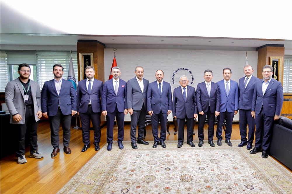 Büyükkılıç, Yeşilay heyetini kabul etti