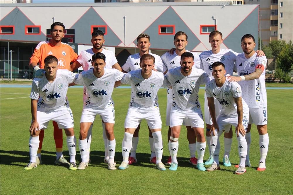 Erciyes 38 FSK namağlup devam ediyor