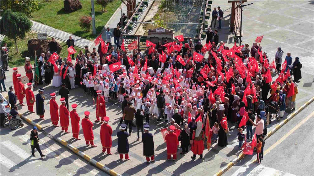 Yahyalı’da 161 minik öğrenci için Âmin Alayı Ve Bed’-i Besmele Töreni düzenlendi